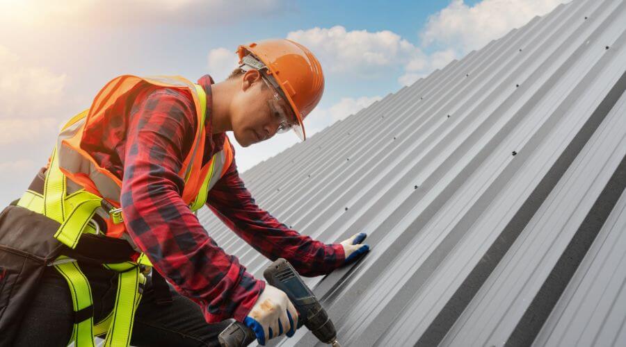 Owens Corning roofing contractor in Maple Mount, KY